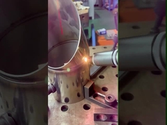 500kg CNCの産業自動ロボット腕のロボット溶接装置